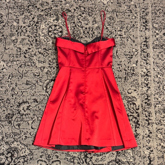Elegant Red Satin Mini Dress - Picture 11 of 13